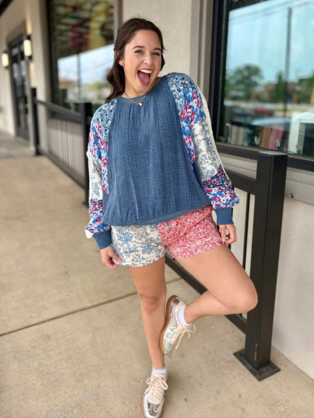 Large Simply Southern Floral American Pullover Shirt And Short Set- NWT